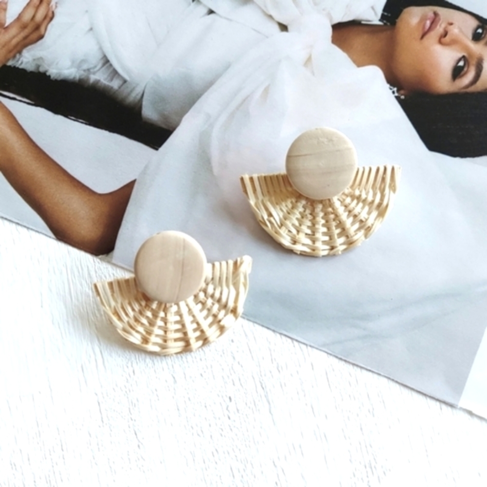 Karly Straw Studs - Natural